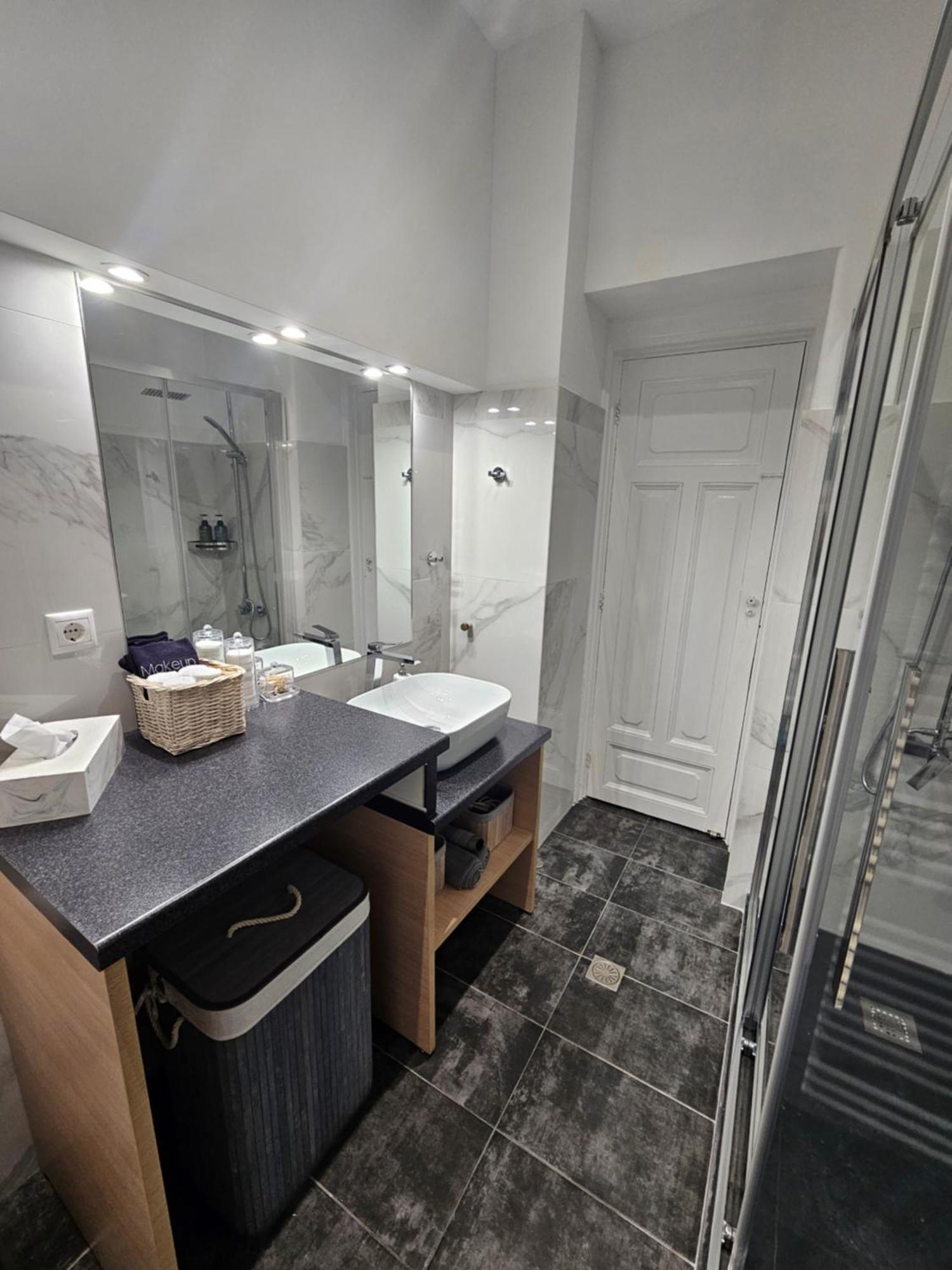 Plaka Sofi Suite เอเธนส์ ภายนอก รูปภาพ
